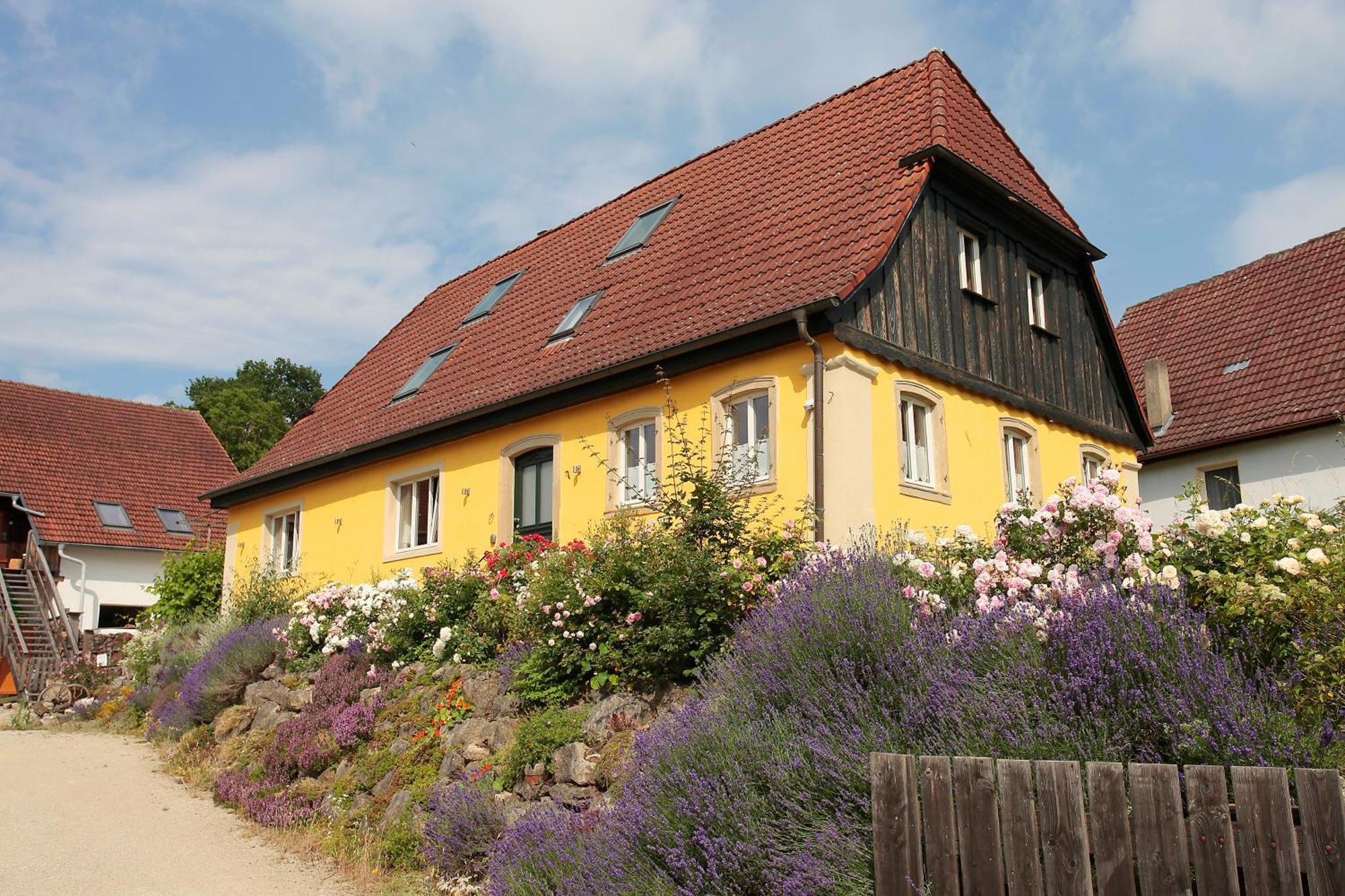 Gemuetliches Apartment Mit Galerie Im Ferienhof Litzendorf Eksteriør bilde